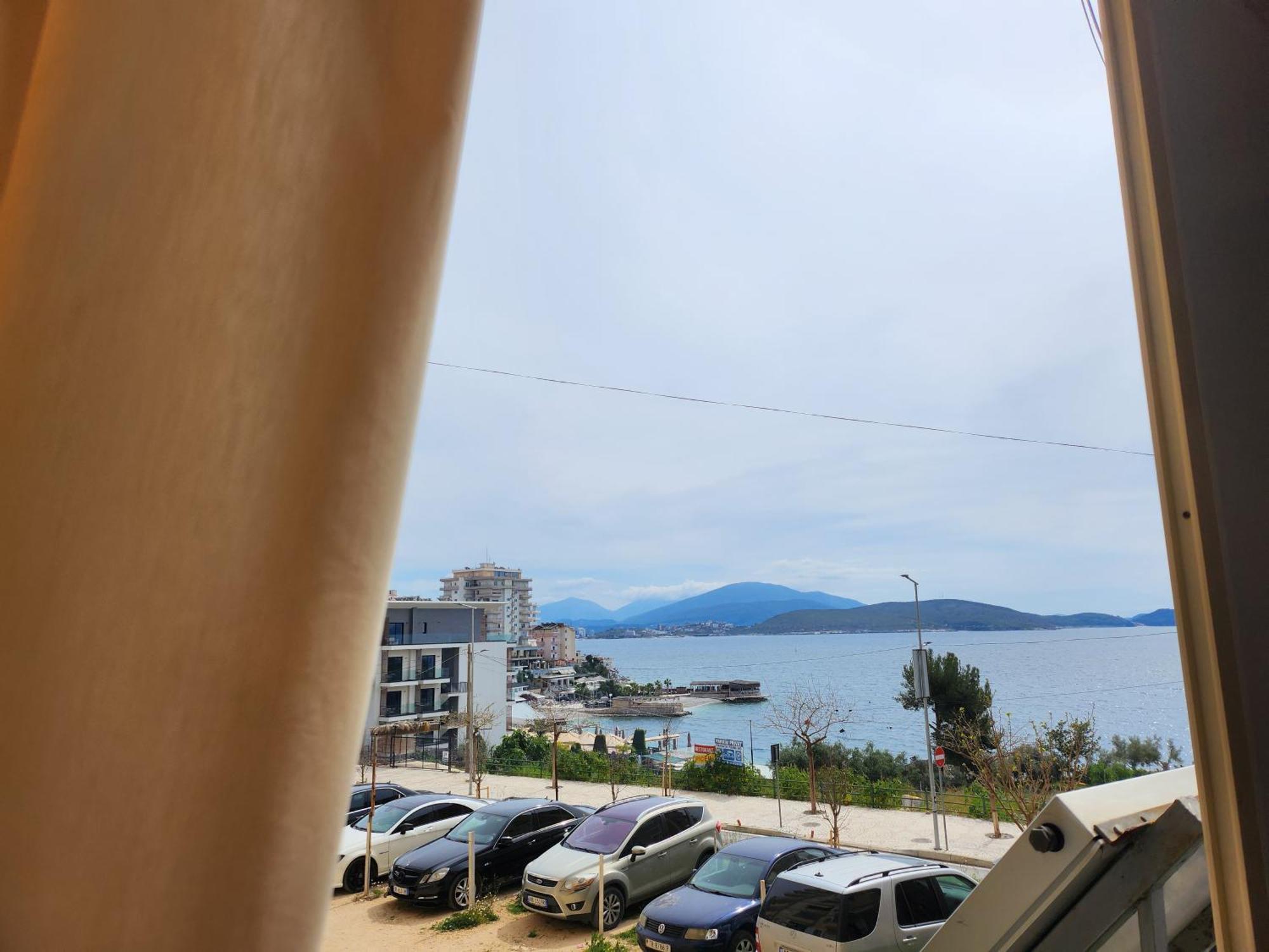 Alpha Seaside Apartment Sarandë Exterior foto